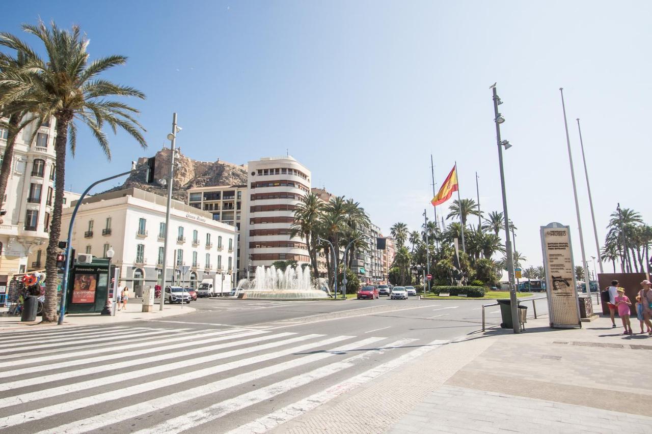 First Line Luxury Apartments Alicante Bagian luar foto