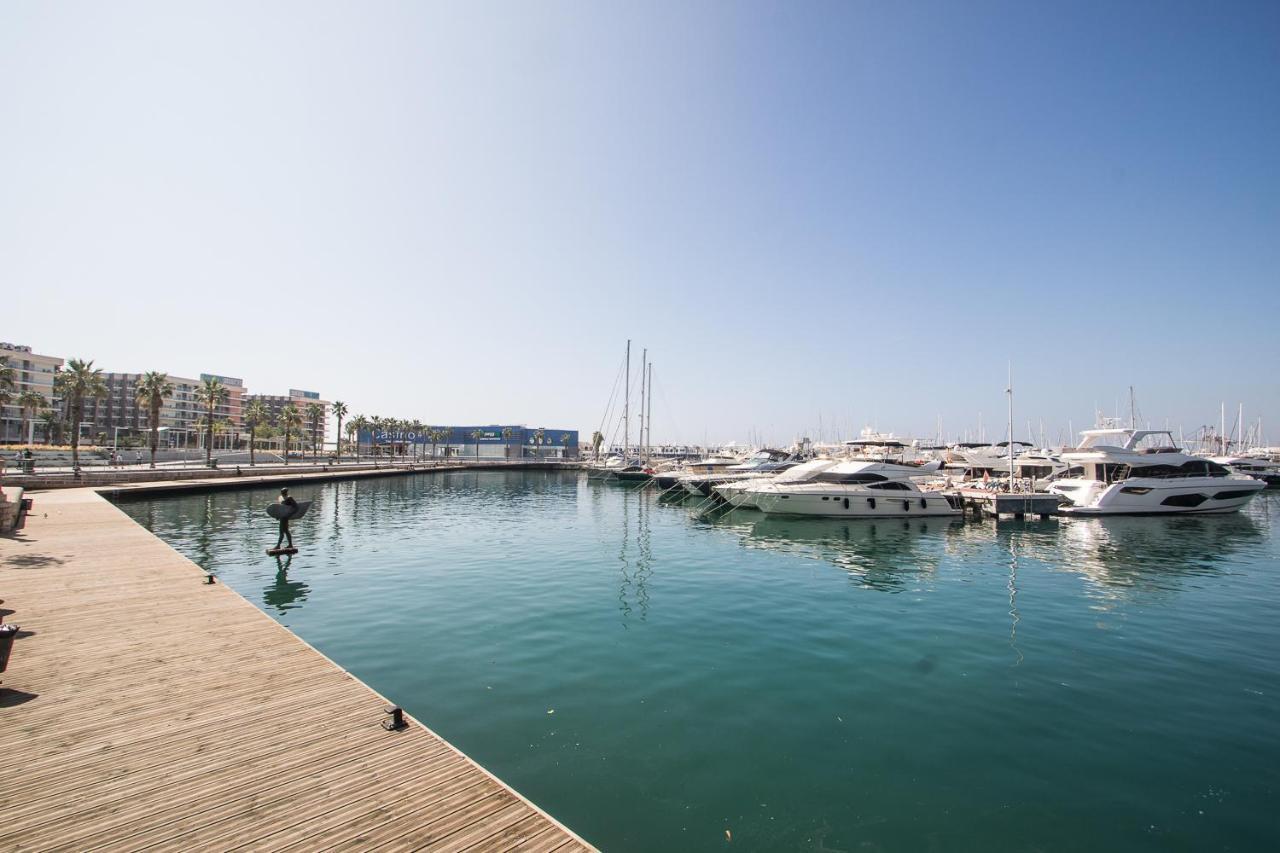 First Line Luxury Apartments Alicante Bagian luar foto