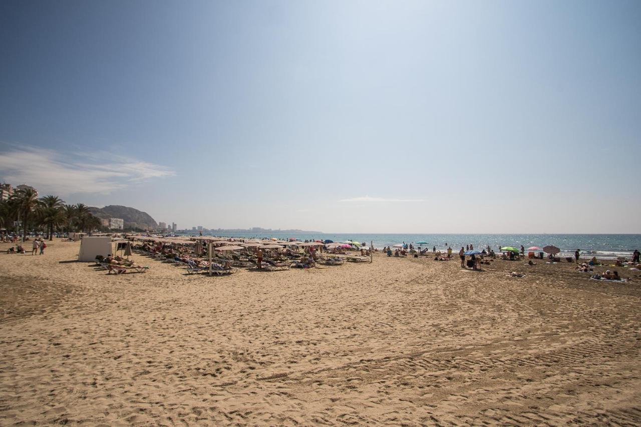 First Line Luxury Apartments Alicante Bagian luar foto